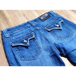 VIGOSS - Women’s Size 7 - Cuffed Hemmed Fit Capri